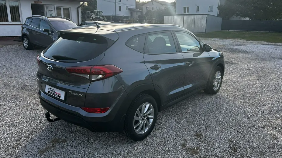 HYUNDAI Tucson -