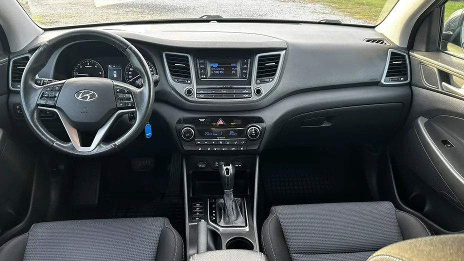 HYUNDAI Tucson -