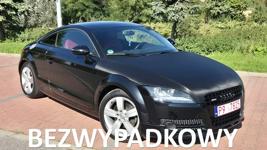 AUDI TT -