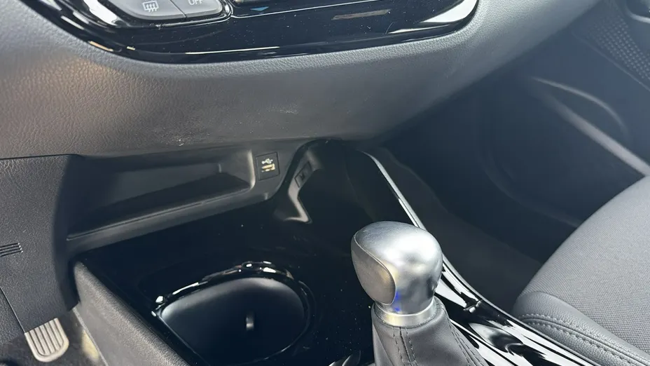TOYOTA C-HR -