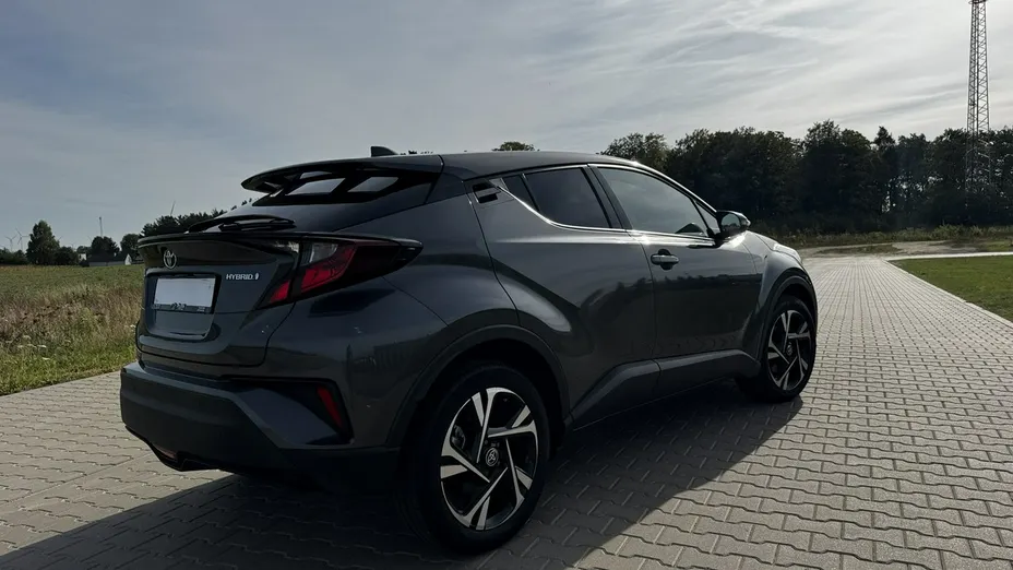 TOYOTA C-HR -