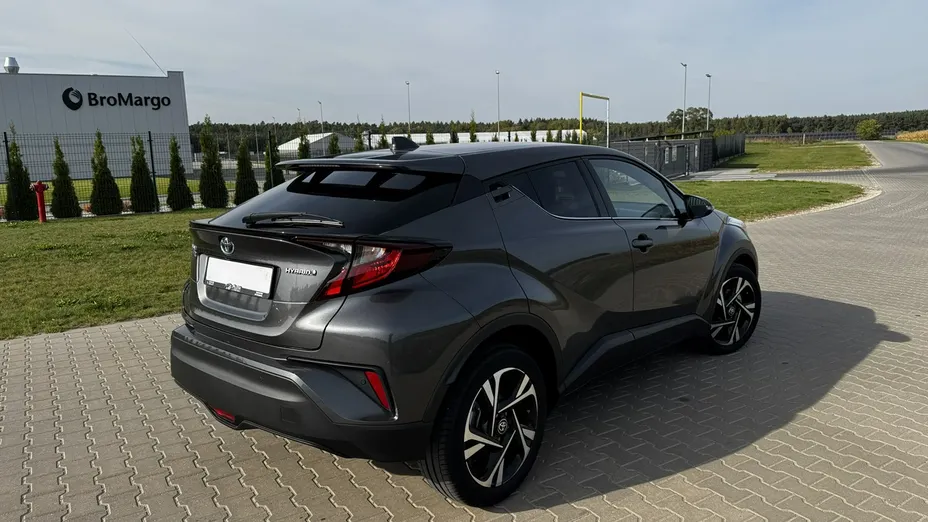 TOYOTA C-HR -