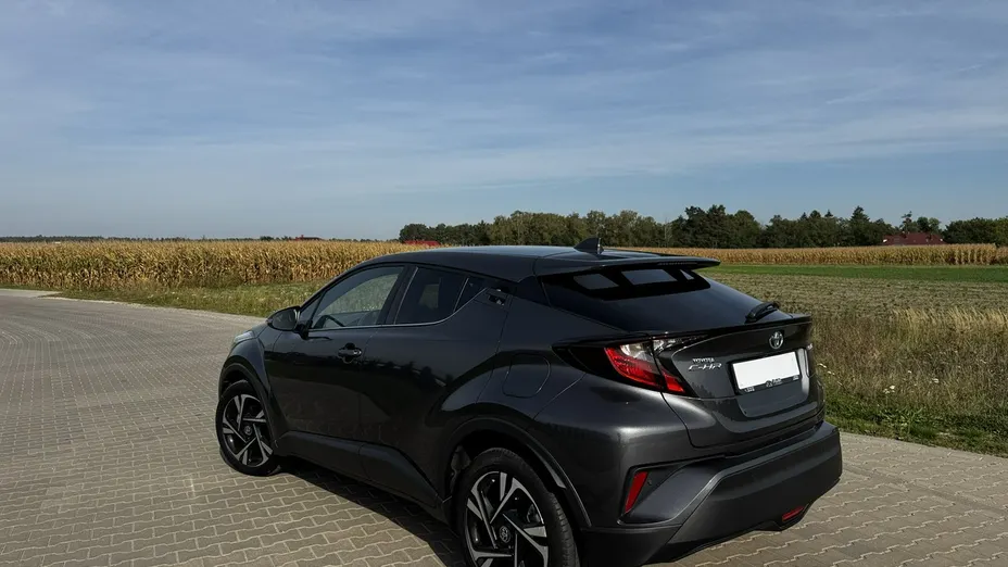 TOYOTA C-HR -