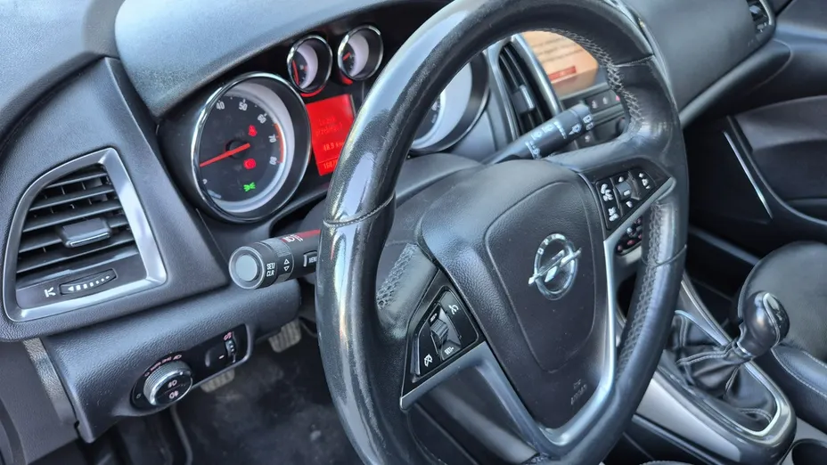 OPEL Astra -