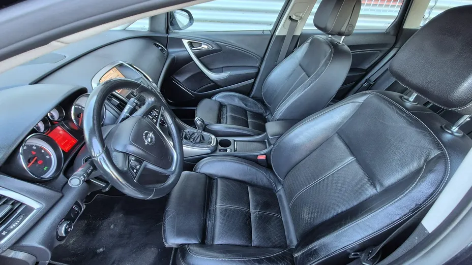 OPEL Astra -