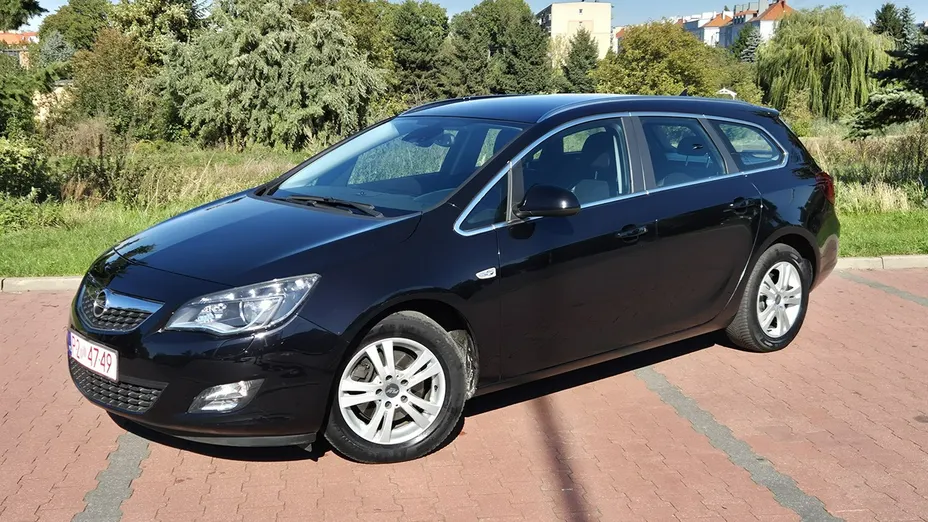 OPEL Astra -
