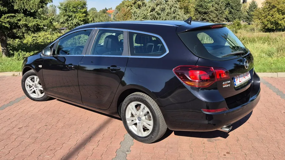 OPEL Astra -