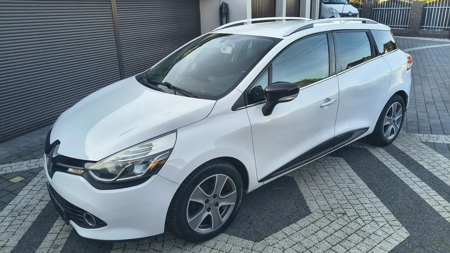 RENAULT Clio -