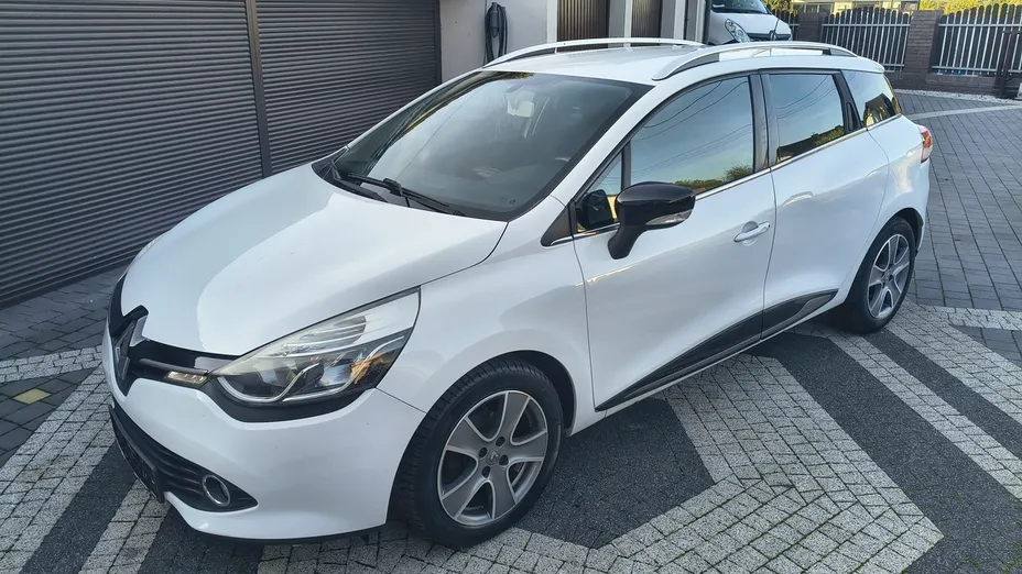 RENAULT Clio -