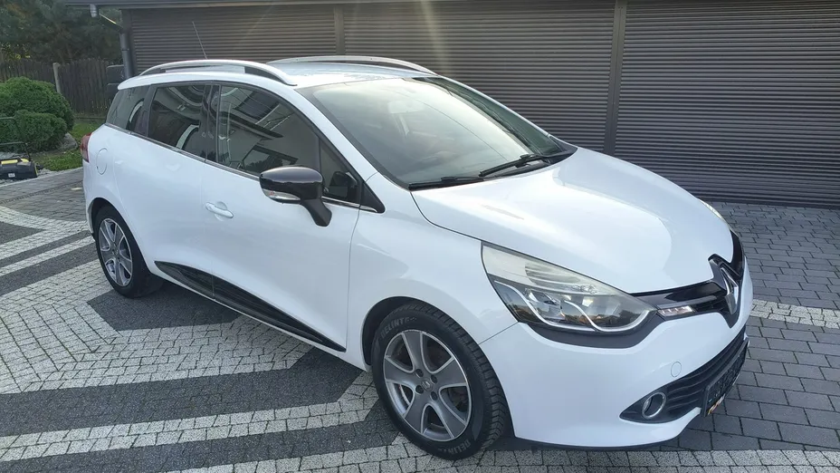 RENAULT Clio -