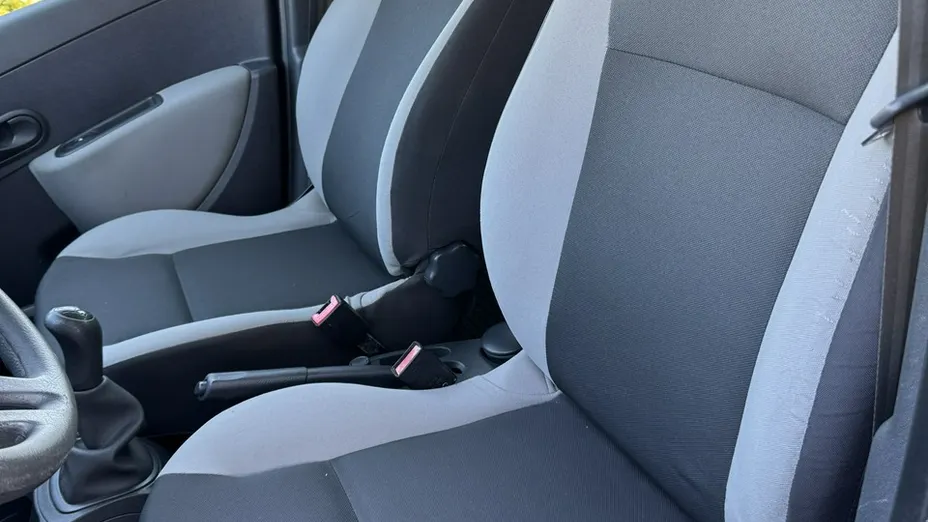 RENAULT Clio -