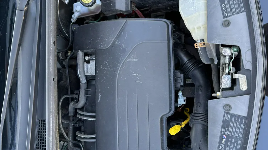 RENAULT Clio -