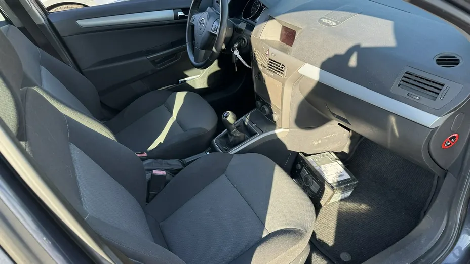 OPEL Astra -