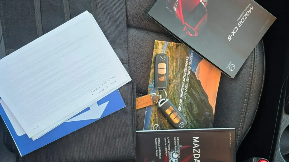 MAZDA CX-5 -