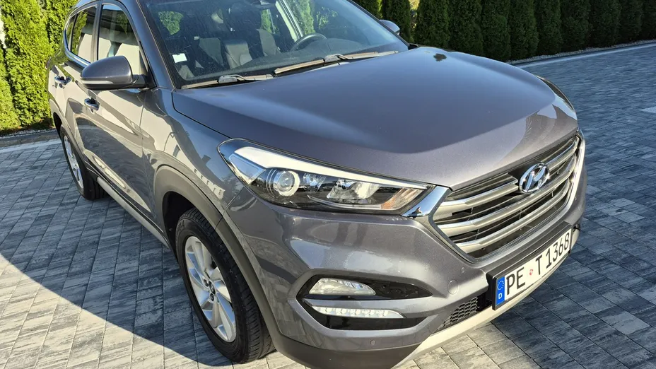 HYUNDAI Tucson -