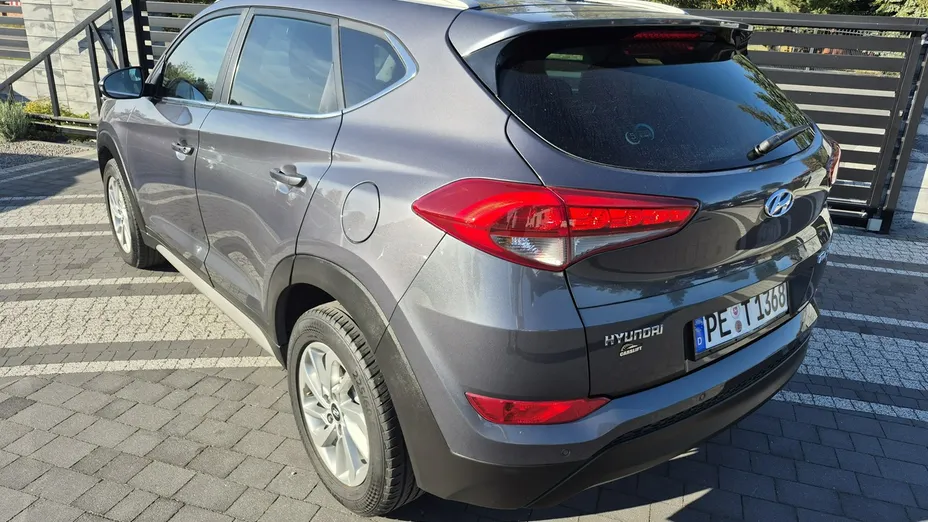 HYUNDAI Tucson -