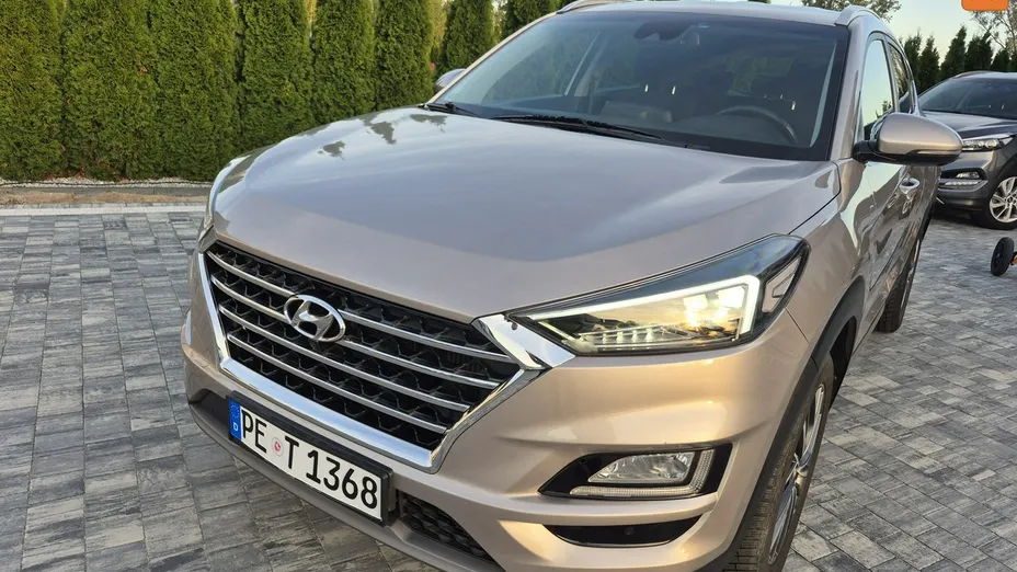 HYUNDAI Tucson -