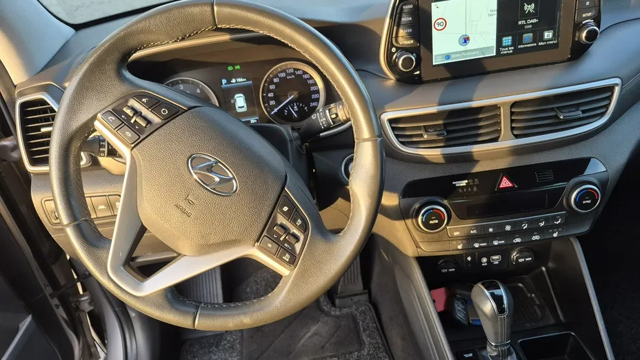 HYUNDAI Tucson -
