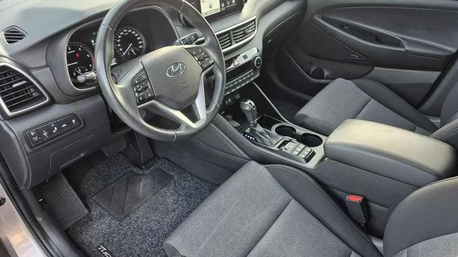 HYUNDAI Tucson -