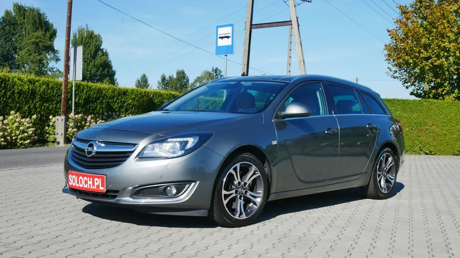 OPEL Insignia -