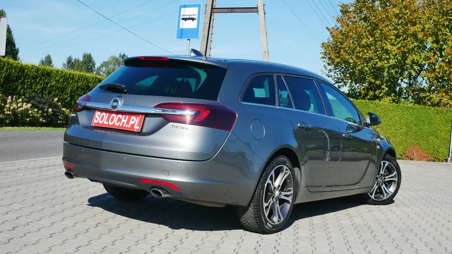 OPEL Insignia -
