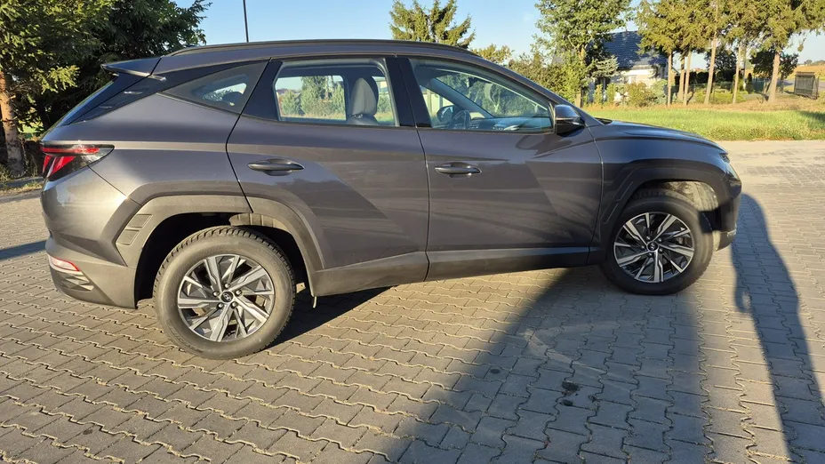 HYUNDAI Tucson -