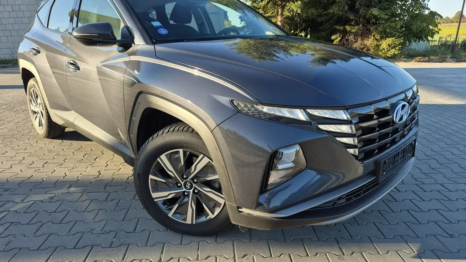HYUNDAI Tucson -