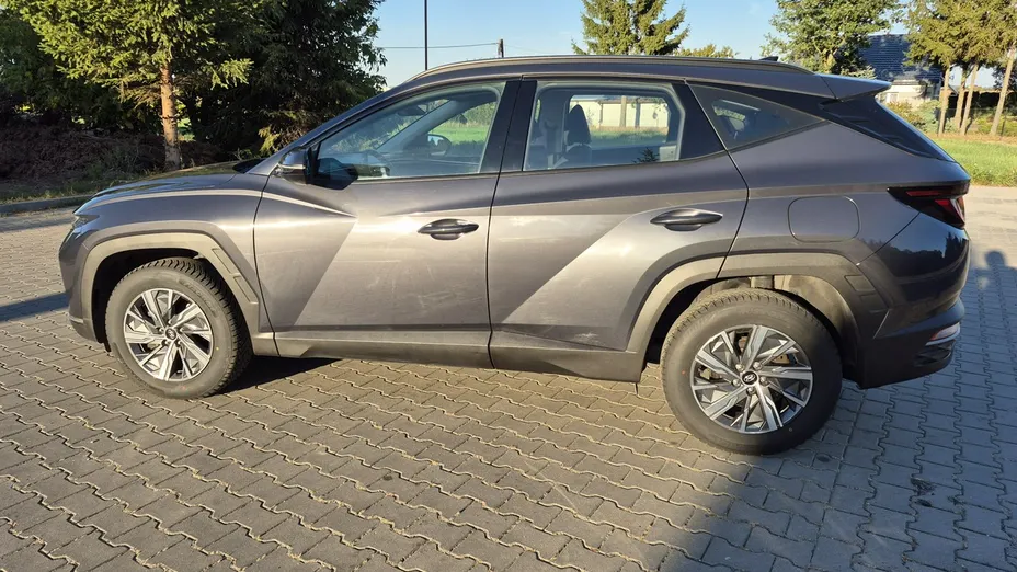 HYUNDAI Tucson -