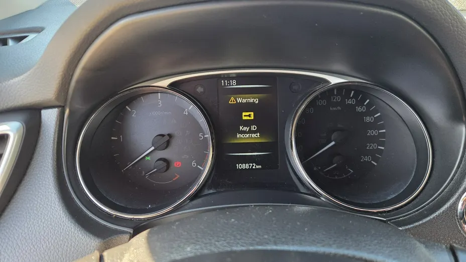 NISSAN X-Trail -