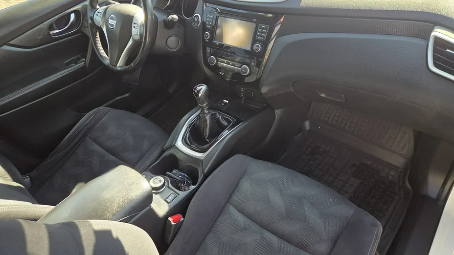 NISSAN X-Trail -