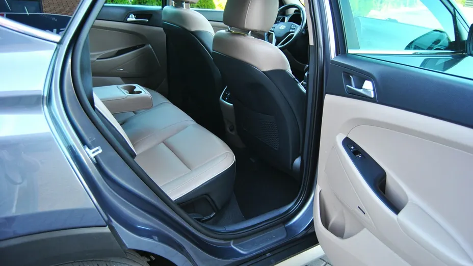 HYUNDAI Tucson -