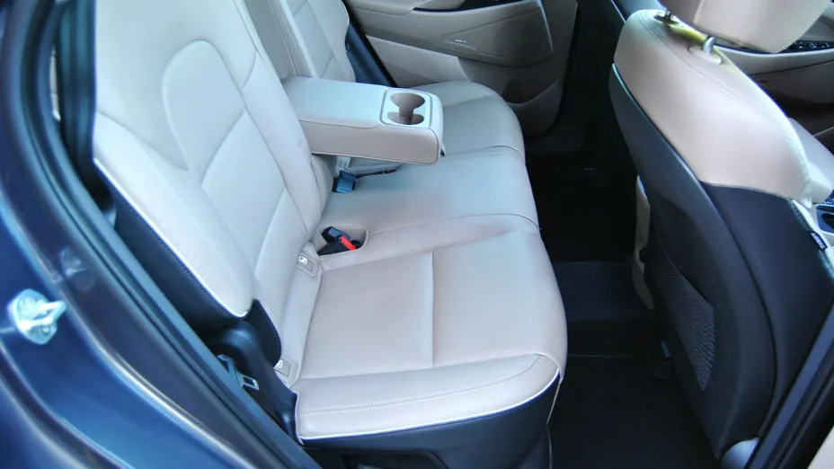 HYUNDAI Tucson -