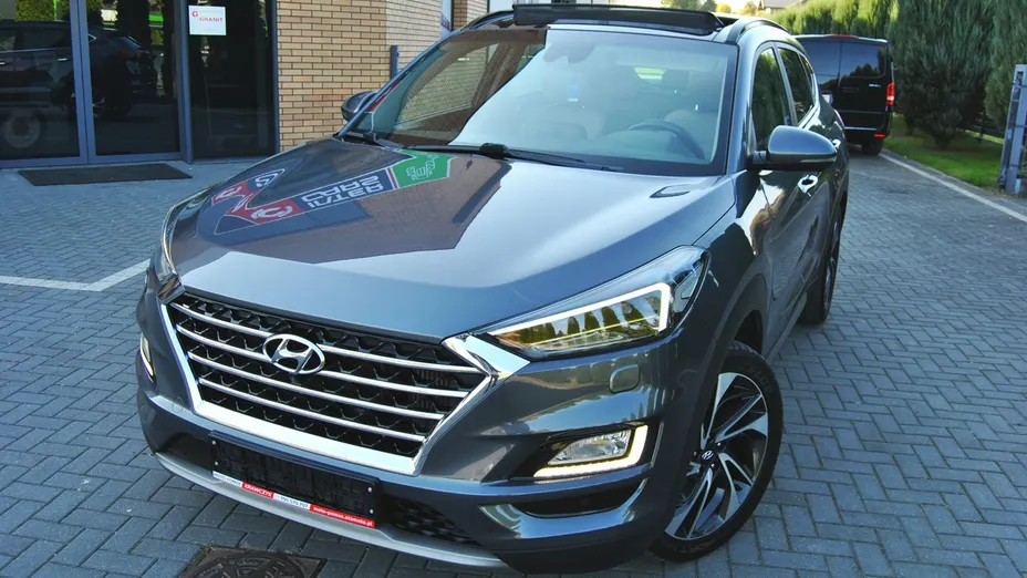HYUNDAI Tucson -