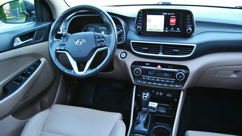 HYUNDAI Tucson -