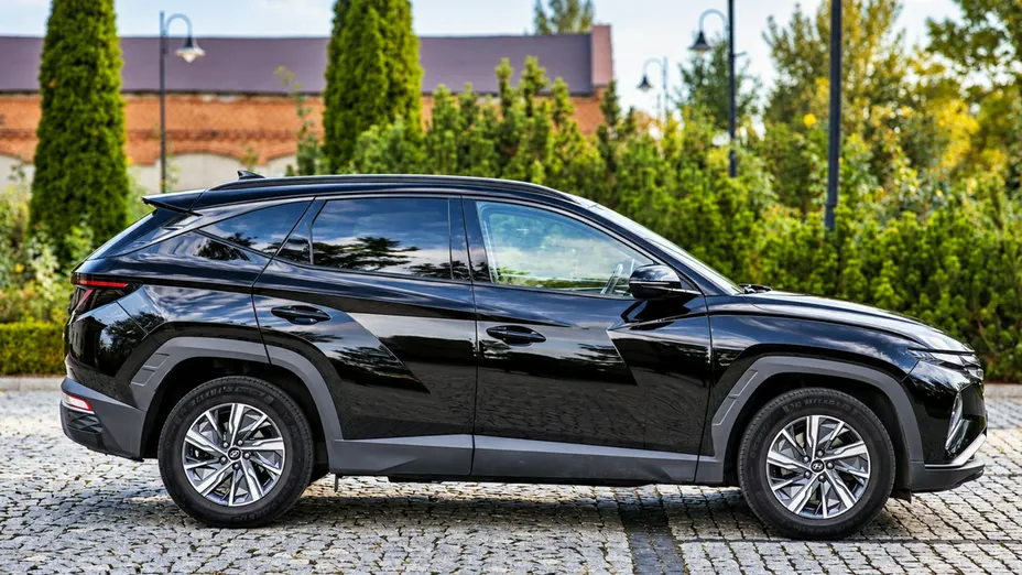 HYUNDAI Tucson -