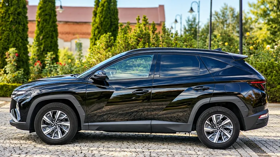 HYUNDAI Tucson -