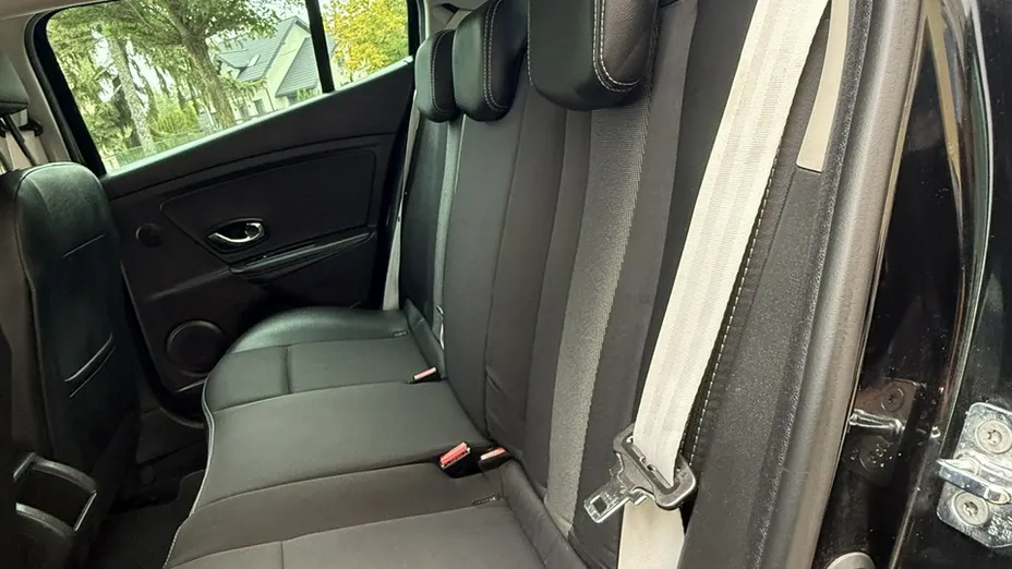 RENAULT Megane -