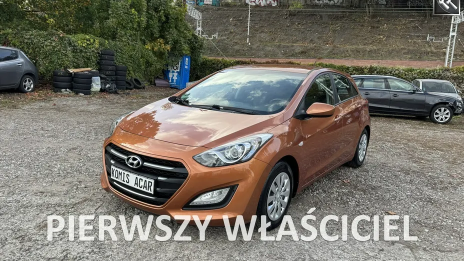 HYUNDAI i30 -