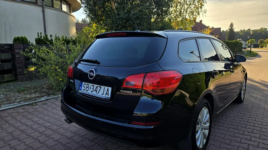 OPEL Astra -