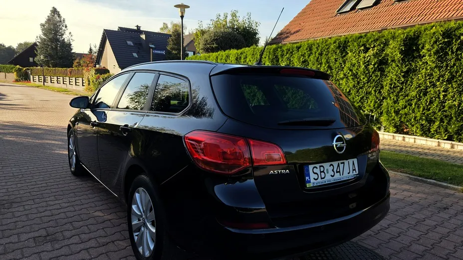 OPEL Astra -