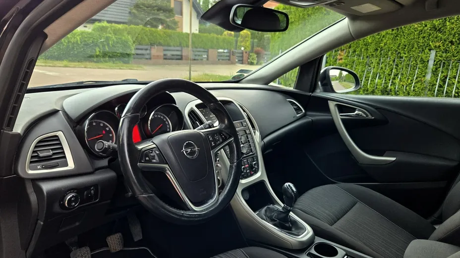 OPEL Astra -