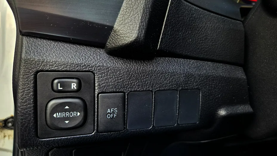 TOYOTA Auris -