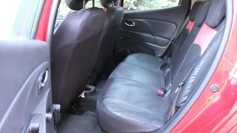 RENAULT Clio -