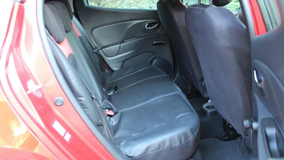 RENAULT Clio -