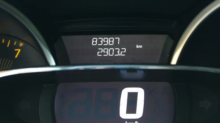 RENAULT Clio -