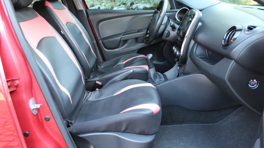 RENAULT Clio -