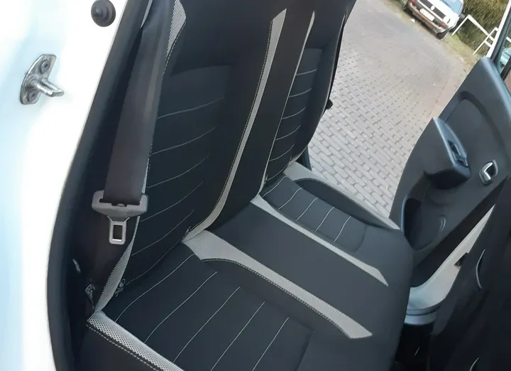 DACIA Sandero -