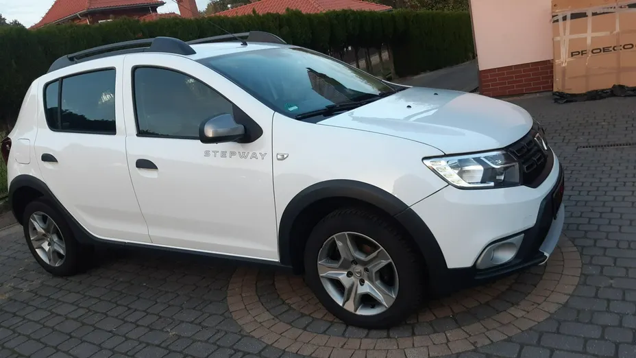 DACIA Sandero -