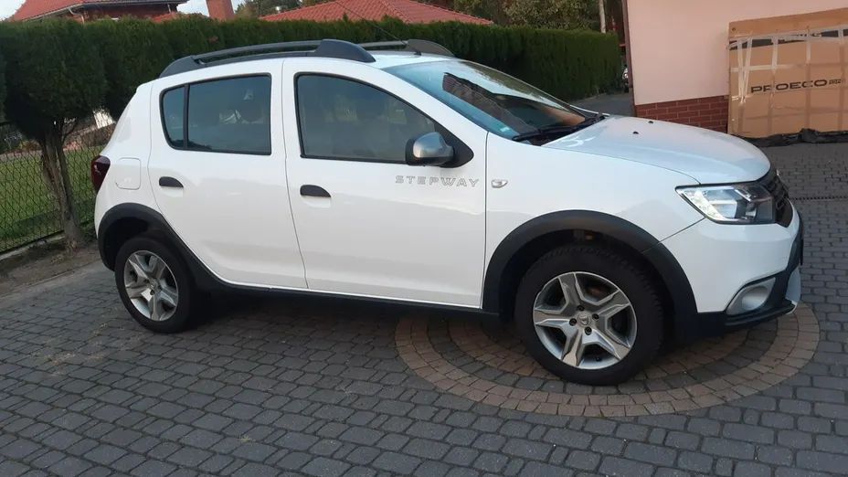 DACIA Sandero -