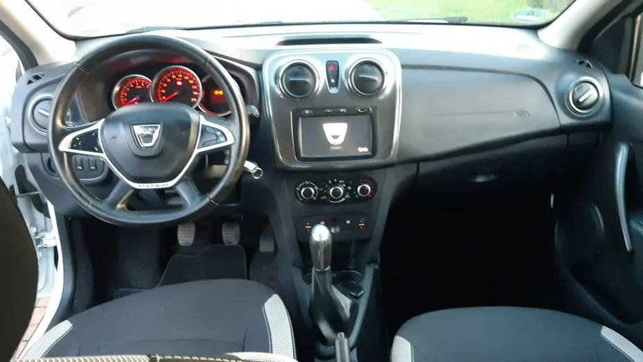 DACIA Sandero -